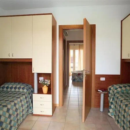 Wide For A Large Group In Apartment Bibione
